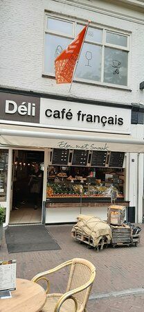 Deli Cafe Francais