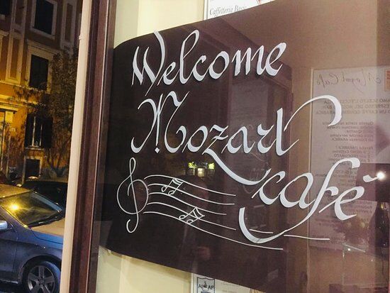 Mozart Cafe