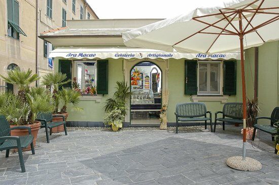 Gelateria Ara Macao