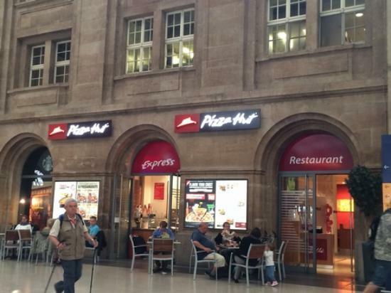Pizza Hut