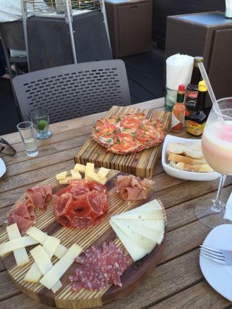 Terraza La Grupa