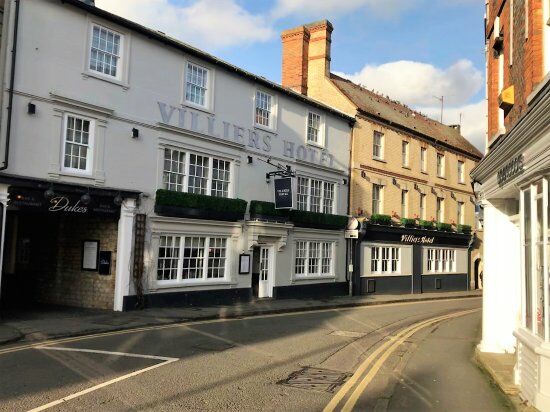 Dukes Bar & Restaurant at Villiers