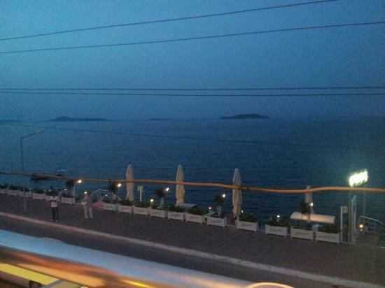 Urla Yakamoz Cafe Restaurant