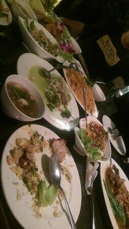 Feeling Club and Restaurant