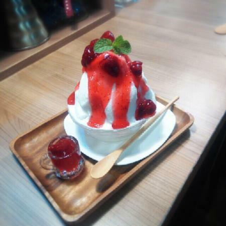 BROM Cafe'