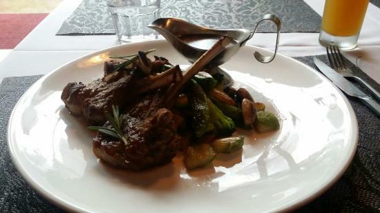 Bistro 21 Restaurant