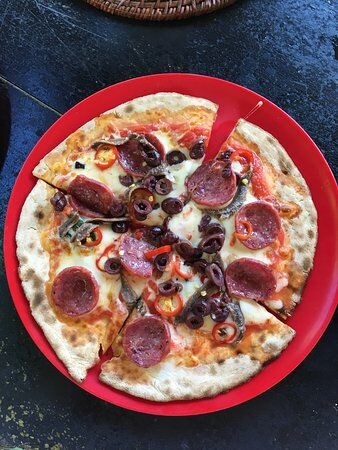 Toes in the Water Cafe