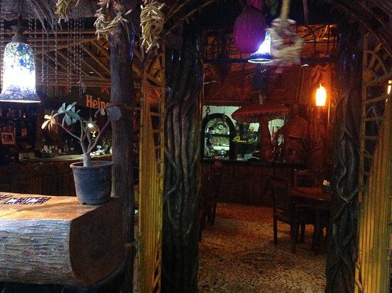 Dipty's Bar and Restaurant