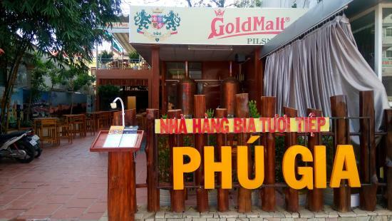 Bia Tuoi Tiep Phu Gia Restaurant