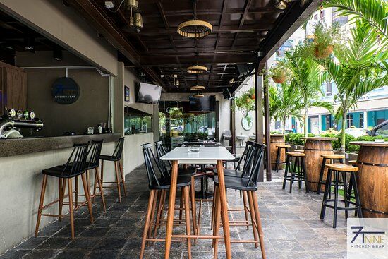 7TNine Bar & Kitchen