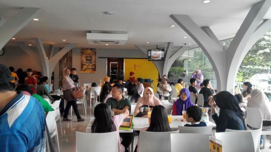 D'Cost Seafood Semarang