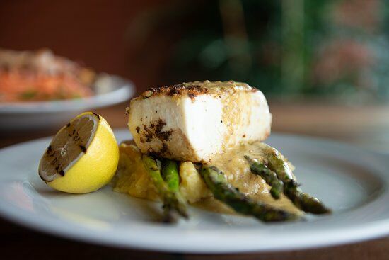 Lucky Fins Seafood Grill